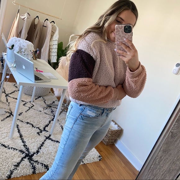 American eagle Sherpa pullover - Picture 3 of 6